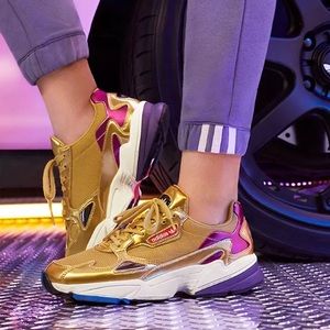 Kylie Jenner Falcons - NEW